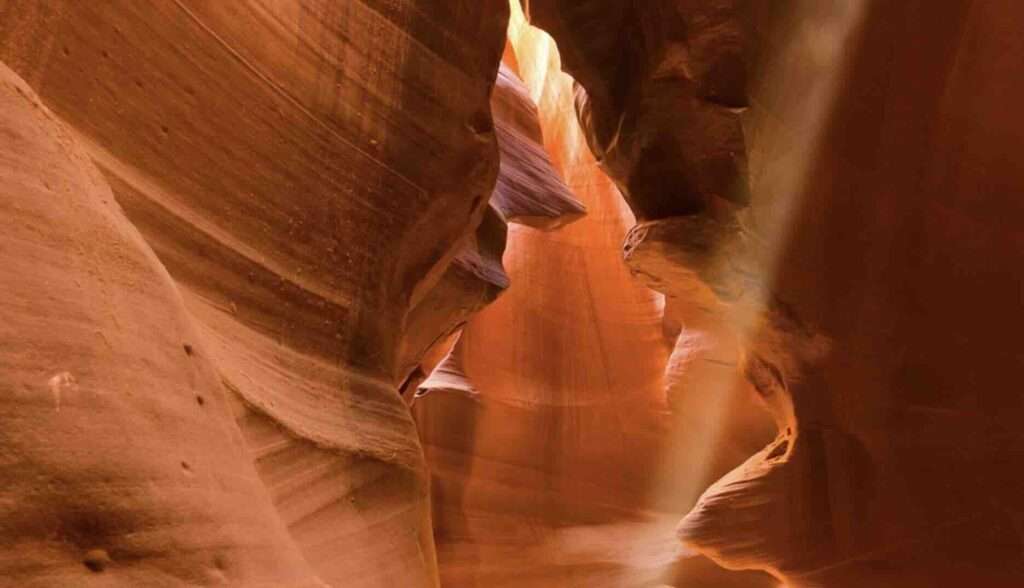 Upper vs Lower Antelope Canyon